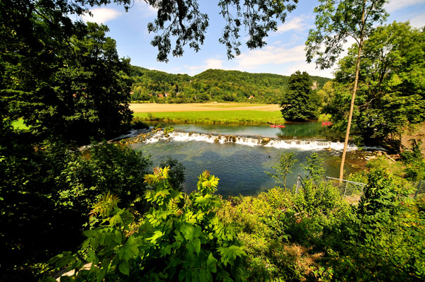 040589 Bootfahrer auf der Wiesent 