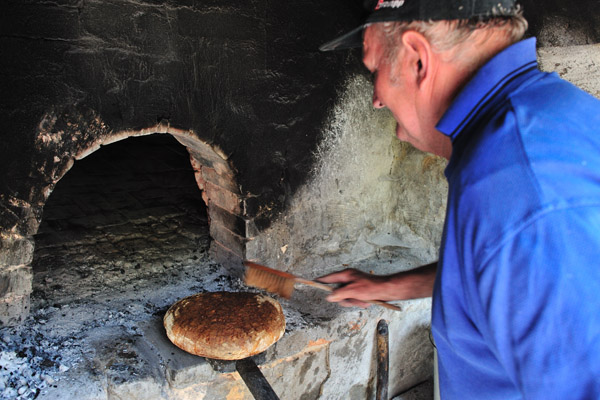 0506162 Über 300Jahre alter Brotofen in Pottenstein