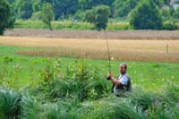 041498 Fliegenfischer an der Wiesend