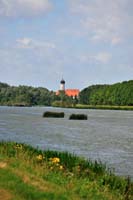 047.Reise